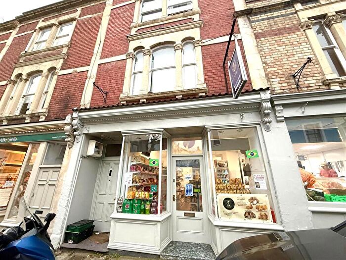 5 Bedroom Maisonette To Rent In , Worrall Road, Bristol, BS8