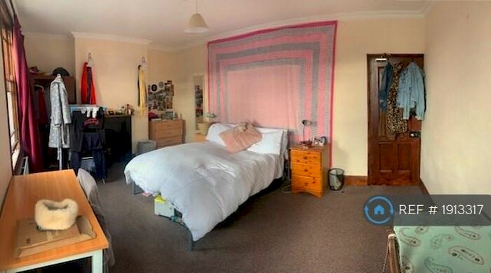 6 Bedroom Terraced House To Rent In Cowley Road, Oxford, OX4