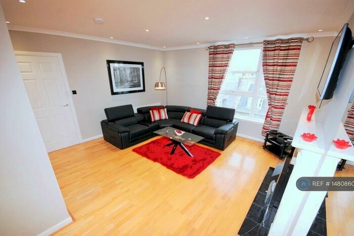 3 Bedroom Penthouse To Rent In New Century House, Aberdeen, AB11