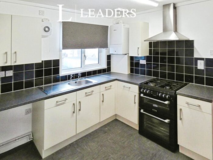 2 Bedroom Flat To Rent In Darley Close, Staveley, S43