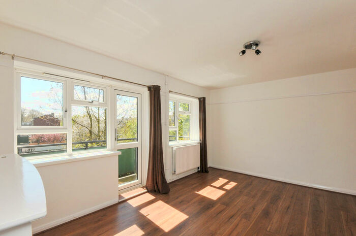 2 Bedroom Maisonette To Rent In Boone Street, Lewisham, SE13