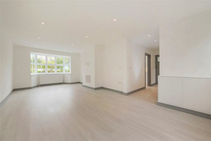 3 Bedroom Semi-Detached House To Rent In Brookland Rise, Hampstead Garden Suburb, London, NW11
