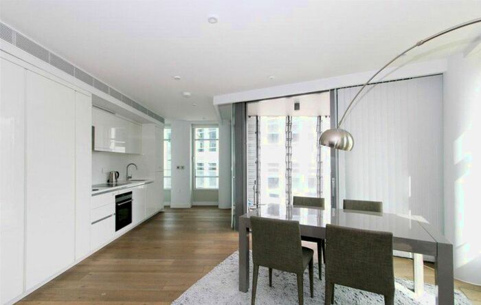 2 Bedroom Flat To Rent In Central St Giles Piazza, London, WC2H