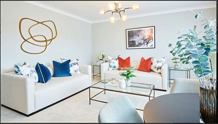 2 Bedroom Flat To Rent In Fulham Road, South Kensington, London, SW3