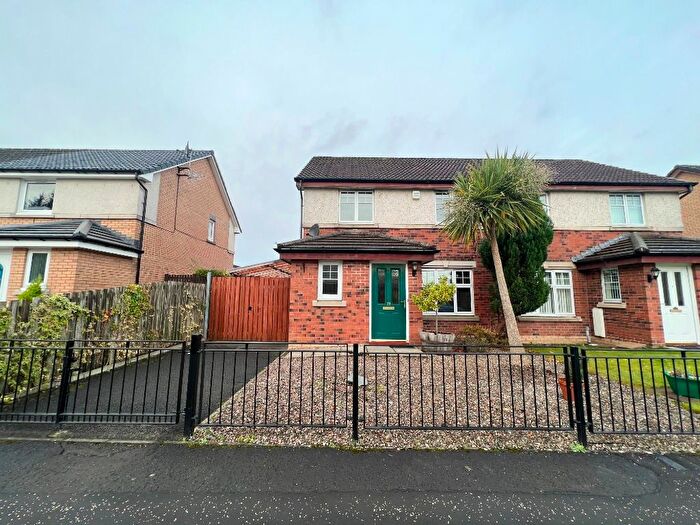 3 Bedroom Semi-Detached House To Rent In Gullane Road, Ardler, Dundee, DD2