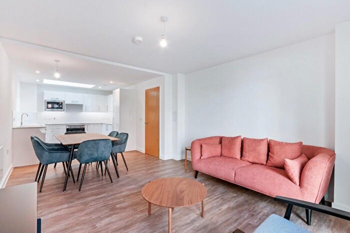 3 Bedroom Town House To Rent In Pelham Street - The Blockhouse, BN1