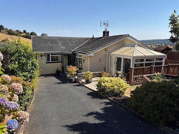 3 Bedroom Detached Bungalow For Sale In Begwyns Bluff, Clyro, Hereford, HR3