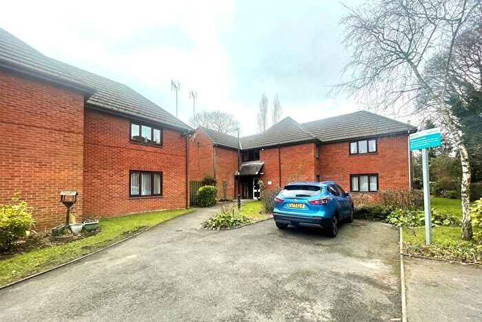 2 Bedroom Flat For Sale In Chapel Moss, Ormskirk, L39