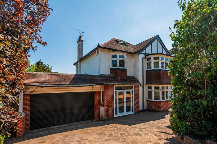 4 Bedroom Detached House For Sale In Downlands Road, Purley, CR8