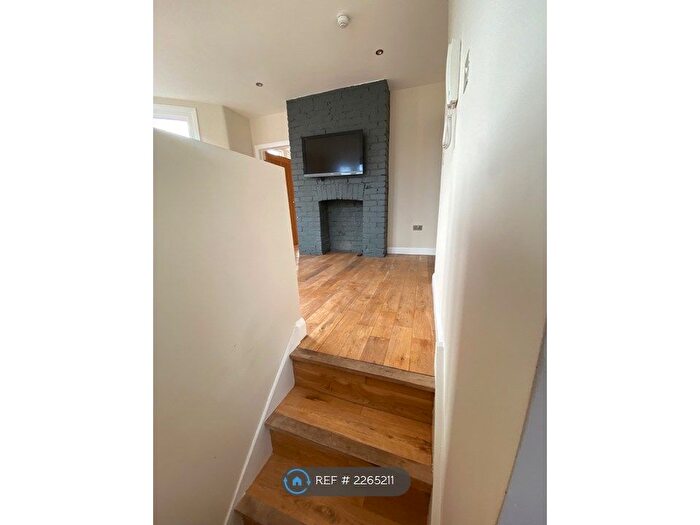 1 Bedroom Flat To Rent In Gloucester Road, Horfield, Bristol, BS7