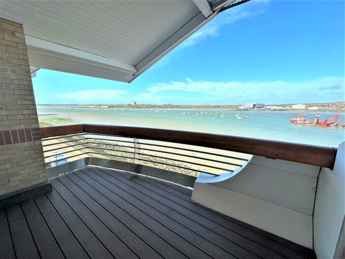 2 Bedroom Apartment To Rent In Port Solent, PO6