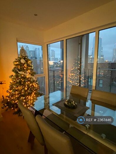 2 Bedroom Flat To Rent In Lotus House, London, E14