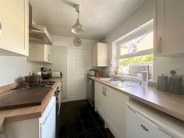 3 Bedroom Terraced House To Rent In Mansfield Road, Exeter, EX4