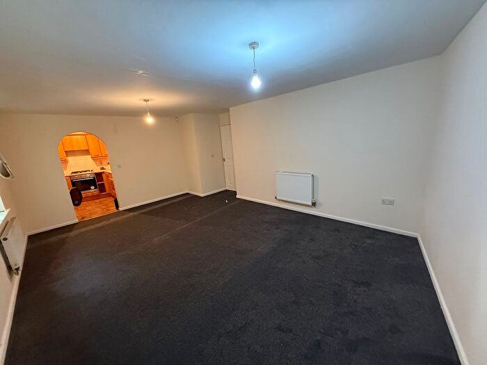 2 Bedroom Flat To Rent In Loxdale Sidings, Bilston, WV14