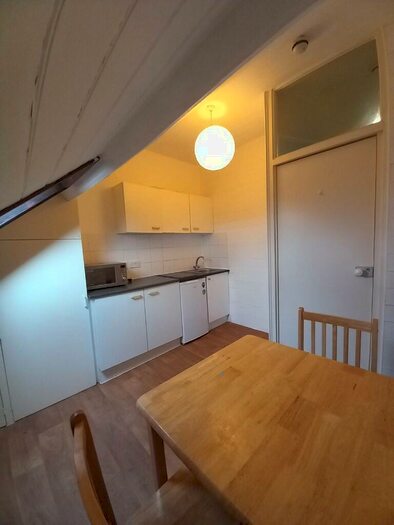 1 Bedroom Flat To Rent In Wolverton Avenue, Kingston Upon Thames, Surrey, KT2