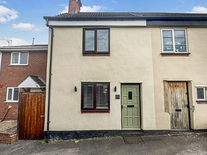 2 Bedroom Semi-detached House For Sale In New Street, Gornal Wood, Dudley, West Midlands, DY3