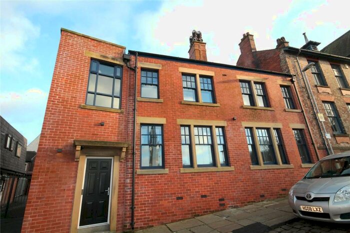 1 Bedroom Apartment To Rent In Church Lane, Rochdale, Greater Manchester, OL16