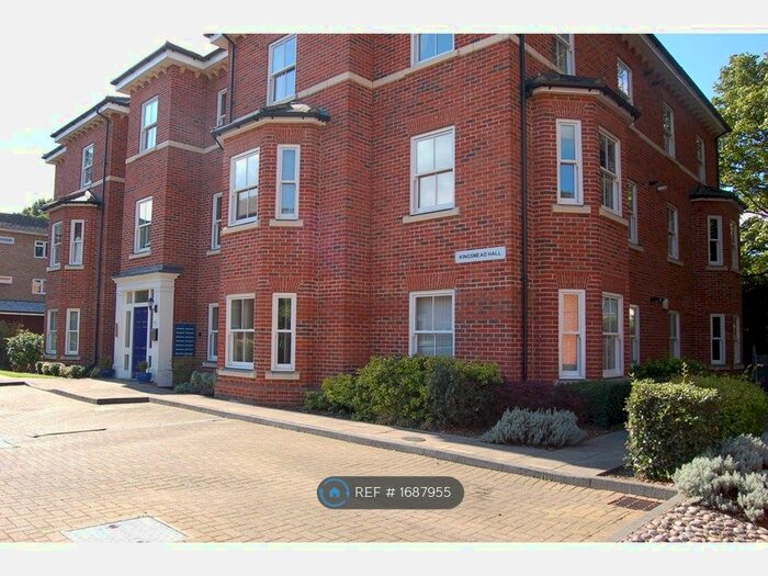 2 Bedroom Flat To Rent In Woodland Drive, Colchester, CO3