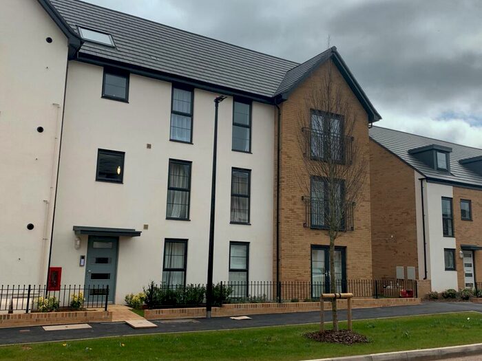 2 Bedroom Apartment To Rent In Clark Drive, Yate, BS37