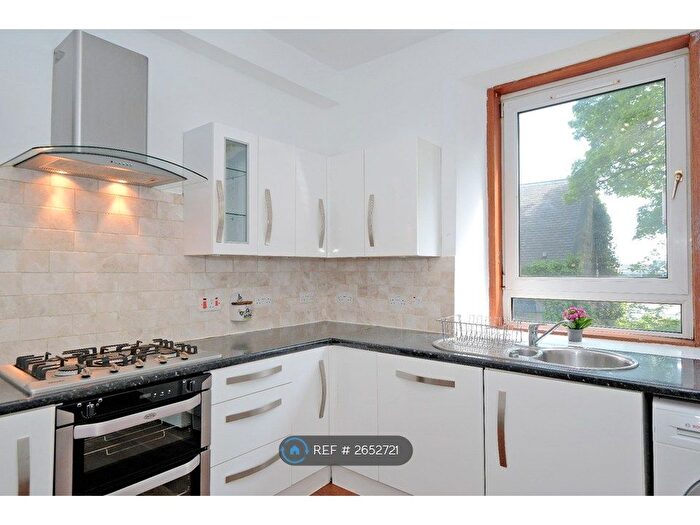 2 Bedroom Flat To Rent In Affleck Place, Aberdeen, AB11