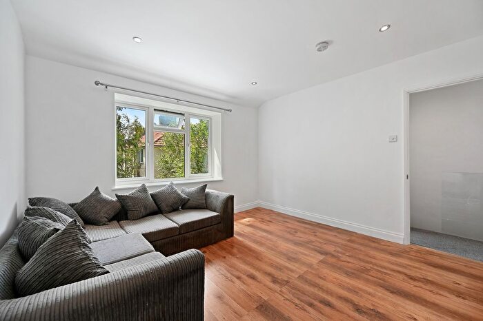 1 Bedroom Flat To Rent In Nowell Road, London, SW13