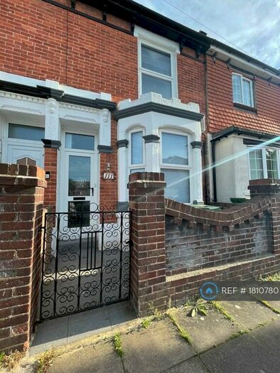 3 Bedroom Terraced House To Rent In Walden Road, Portsmouth, PO2