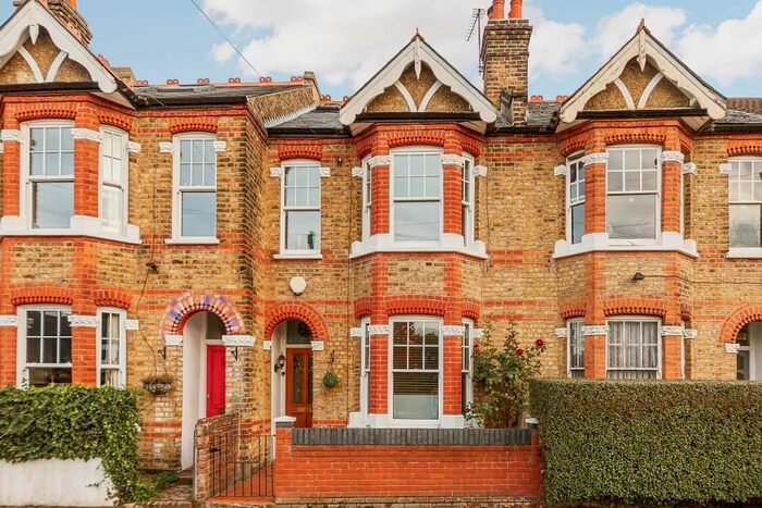 3 Bedroom Terraced House To Rent In York Avenue, Hanwell, London, W7