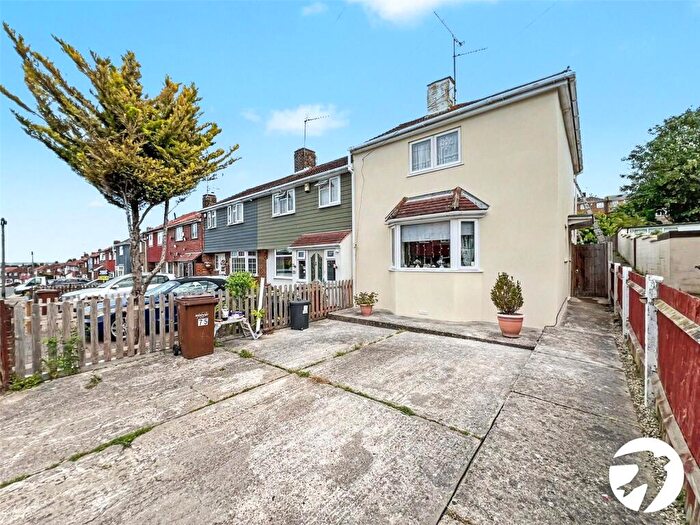 3 Bedroom Terraced House For Sale In Dorrit Way, Rochester, Kent, ME1