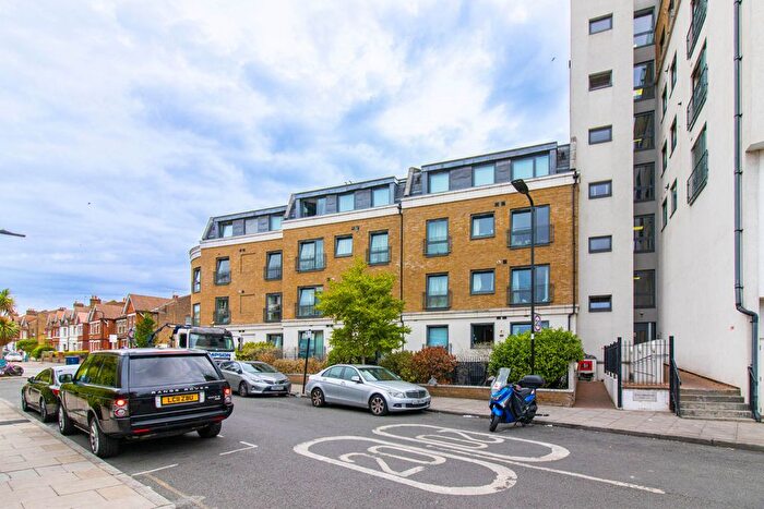 1 Bedroom Flat To Rent In Uxbridge Road, West Ealing, W13