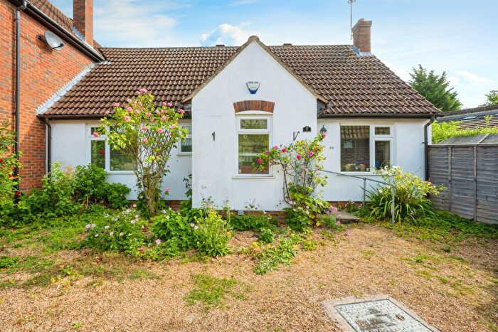 2 Bedroom Semi-Detached Bungalow For Sale In Kingfisher Close, Bourn, Cambridge, CB23