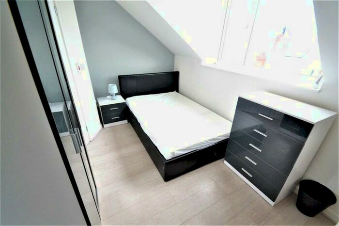 1 Bedroom Terraced House To Rent In Room, Crosby View, LS11