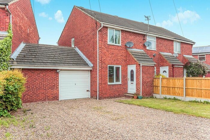 2 Bedroom Link Detached House To Rent In Romford Avenue, Morley, Leeds, LS27