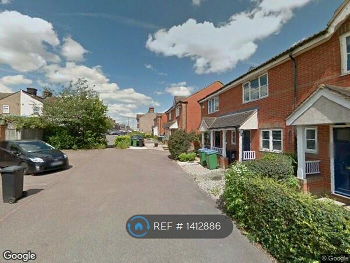 2 Bedroom Semi-Detached House To Rent In Brixton Road, Watford, WD24