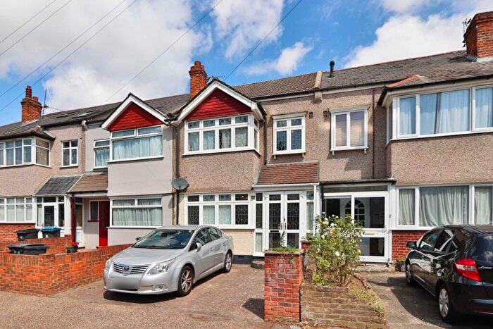 3 Bedroom Terraced House To Rent In Cromwell Ave, New Malden, KT3
