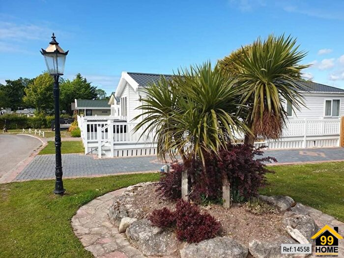 2 Bedroom Park Home For Sale In Star Resort Lyons Eryl Hall, St Asaph, Denbighshire, LL17