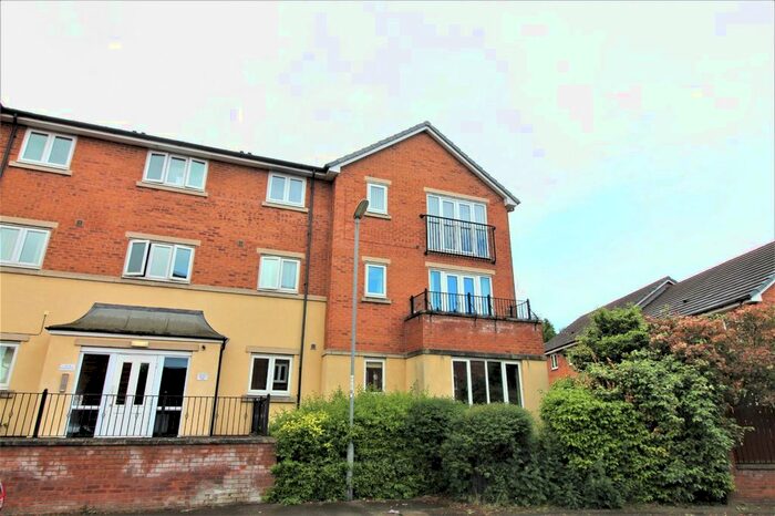 2 Bedroom Flat To Rent In Haverhill Grove, Wombwell, Barnsley, South Yorkshire, S73