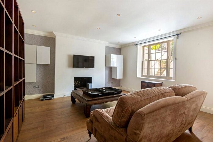 1 Bedroom Flat To Rent In Gloucester Avenue, Primrose Hill, NW1