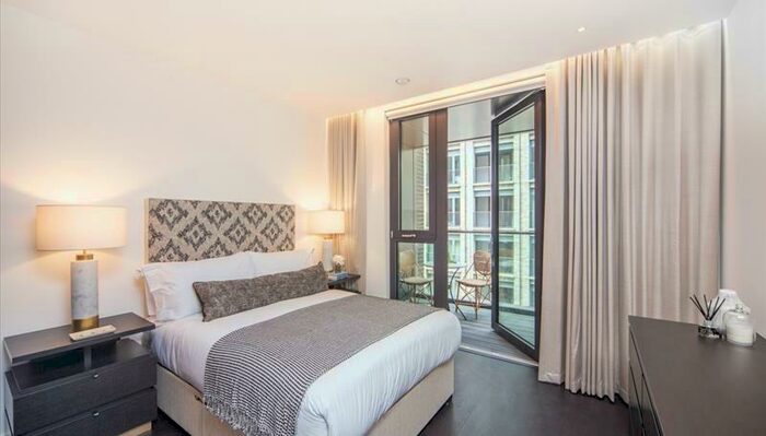 2 Bedroom Apartment To Rent In Thornes House, Charles Clowes Walk, London, SW11