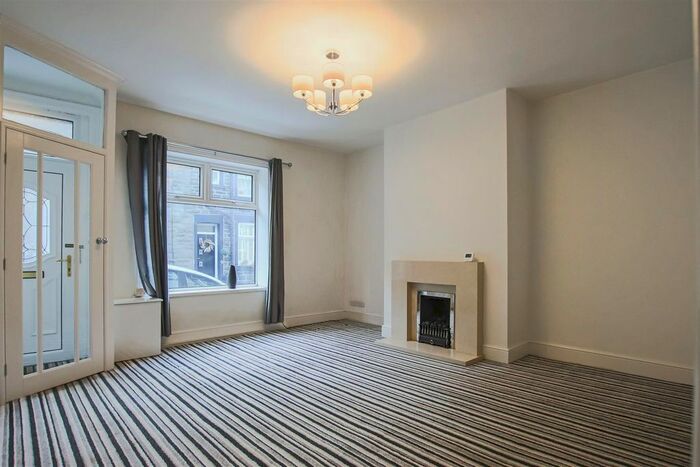 3 Bedroom Terraced House To Rent In East Street, Rawtenstall, Rossendale, BB4
