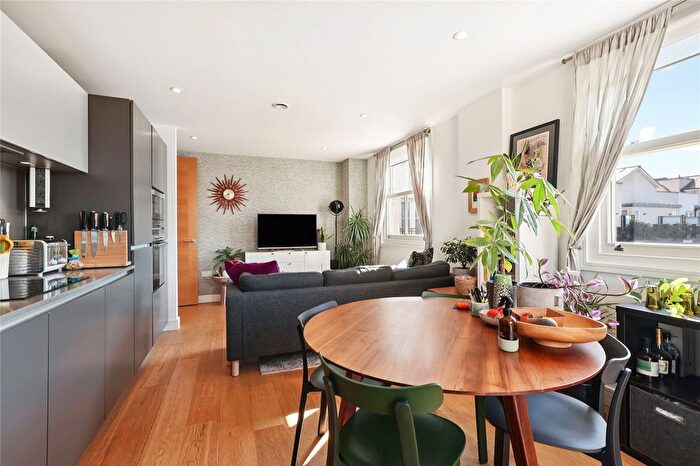 2 Bedroom Flat For Sale In Entwistle Terrace, St. Peters Square, London, W6