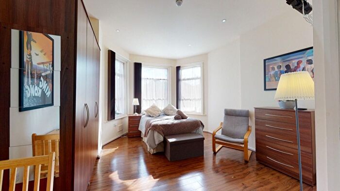 Studio To Rent In Anson Road, London, NW2