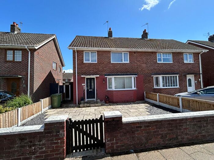 3 Bedroom Semi-Detached House For Sale In Briar Road, Southport, PR8