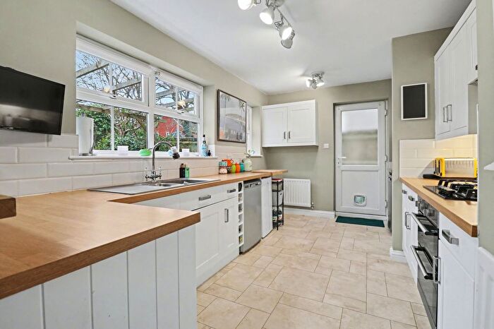 3 Bedroom Detached House For Sale In Breton Close, Whiteley, PO15