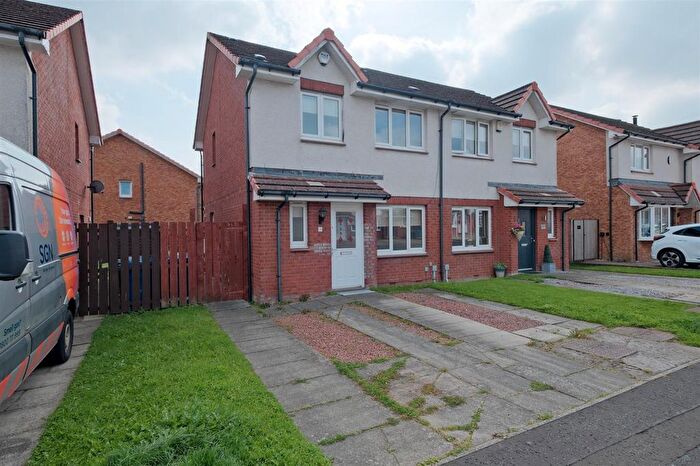3 Bedroom Semi-Detached House For Sale In Andrew Paton Way, Hamilton, ML3