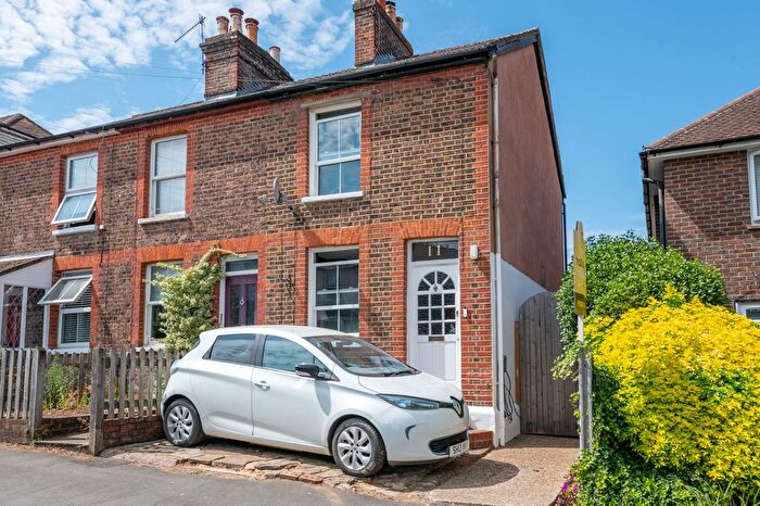 2 Bedroom End Terrace House For Sale In Howard Road, Reigate, RH2