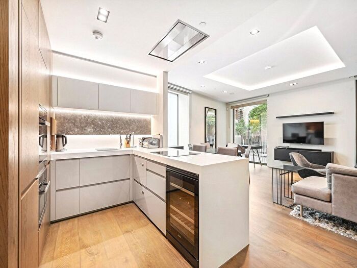 2 Bedroom Flat For Sale In Pearson Square, Fitzroy Place Fitzrovia, W1T