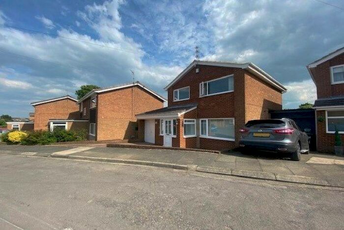 3 Bedroom Detached House To Rent In Wolsingham Drive, Durham, DH1