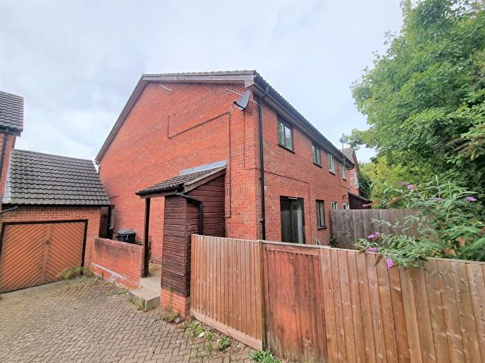 2 Bedroom House To Rent In Essex Avenue, Sudbury, CO10