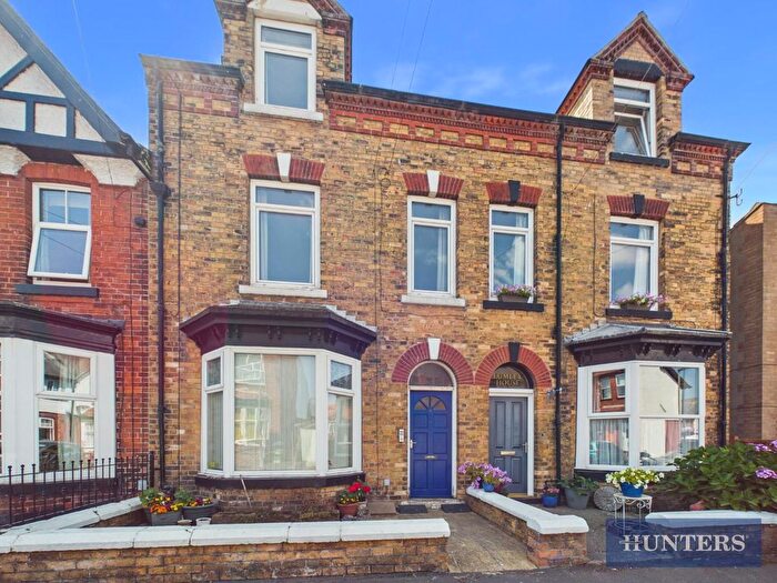 2 Bedroom Maisonette For Sale In Cromwell Avenue, Filey, YO14