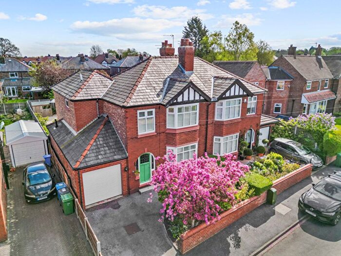 4 Bedroom Semi Detached House For Sale In Victoria Avenue, Grappenhall, WA4